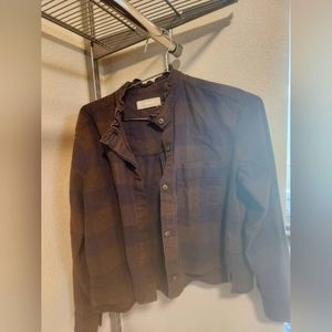 Everlane Cropped Buttonup Top